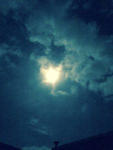 スーパームーン